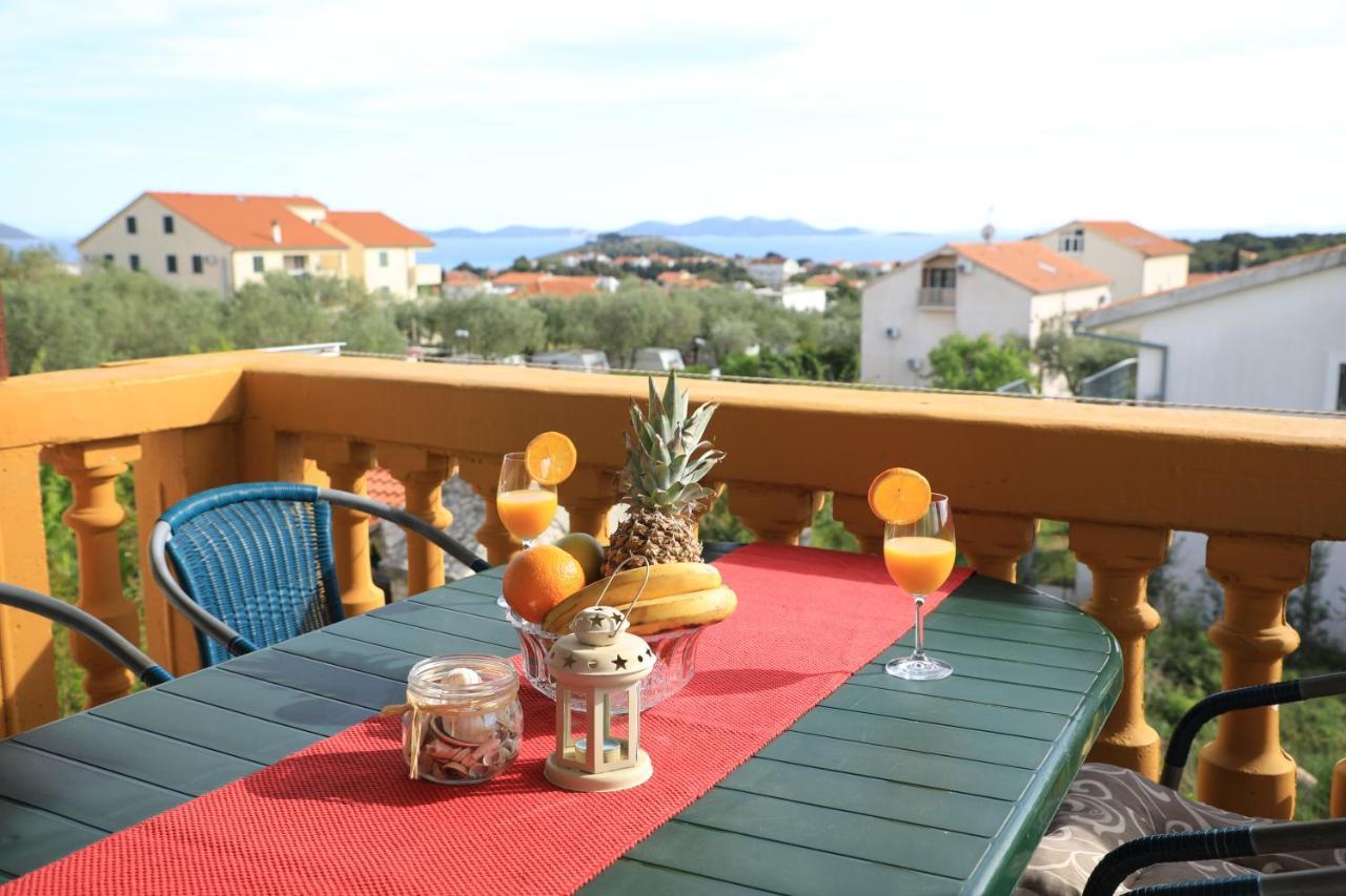 Apartmani Sarlija Pakoštane Екстериор снимка
