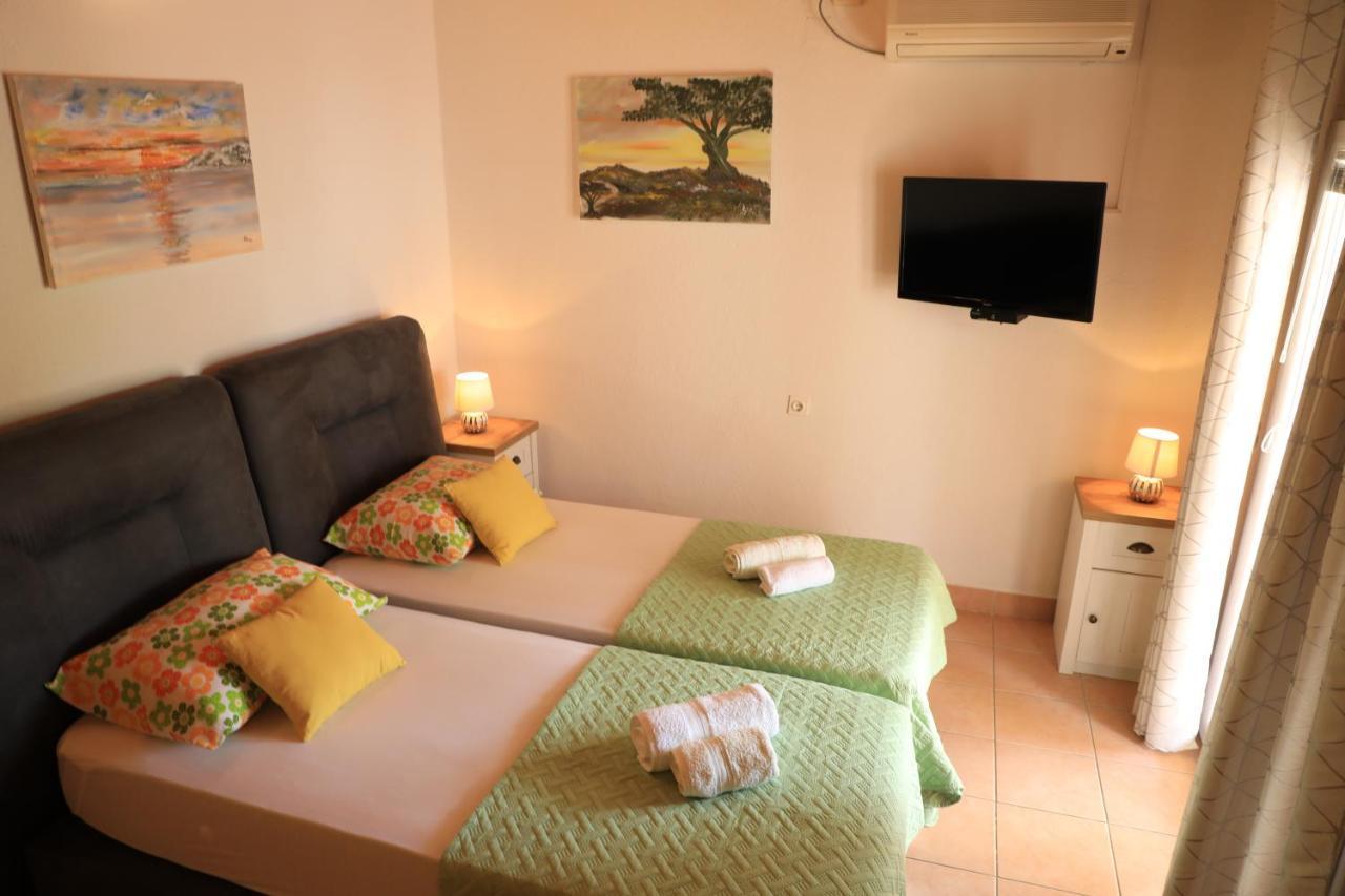 Apartmani Sarlija Pakoštane Екстериор снимка