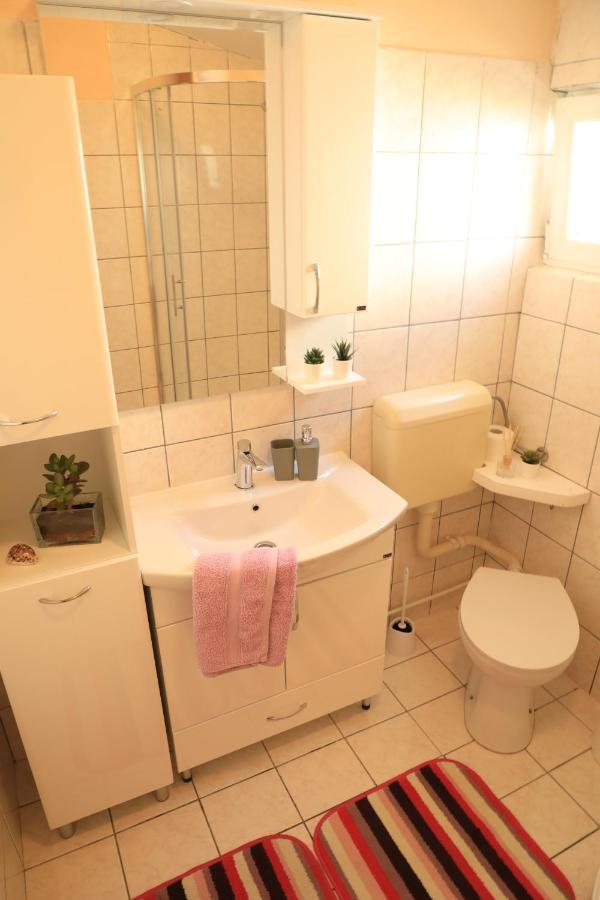 Apartmani Sarlija Pakoštane Екстериор снимка
