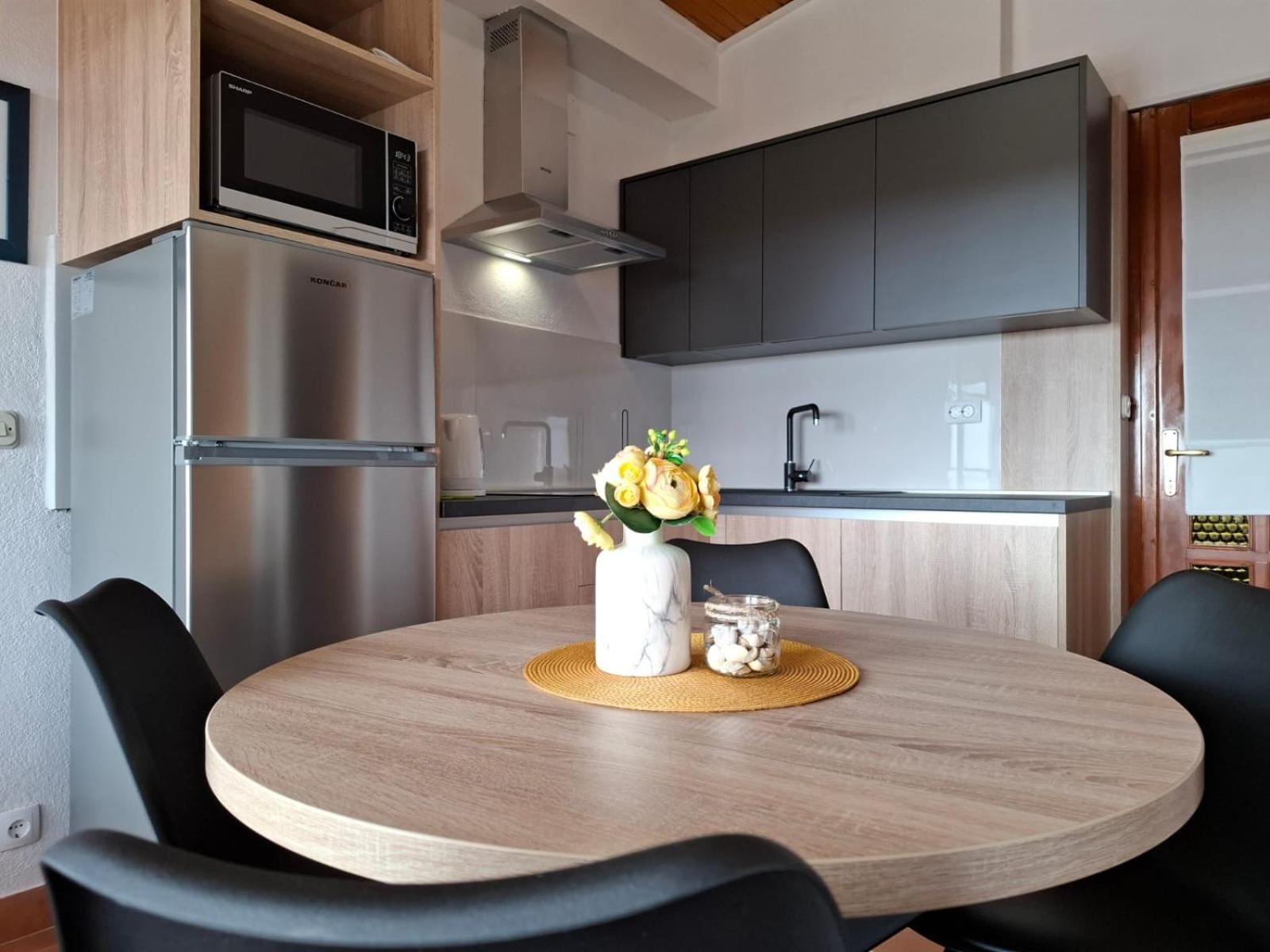 Apartmani Sarlija Pakoštane Екстериор снимка